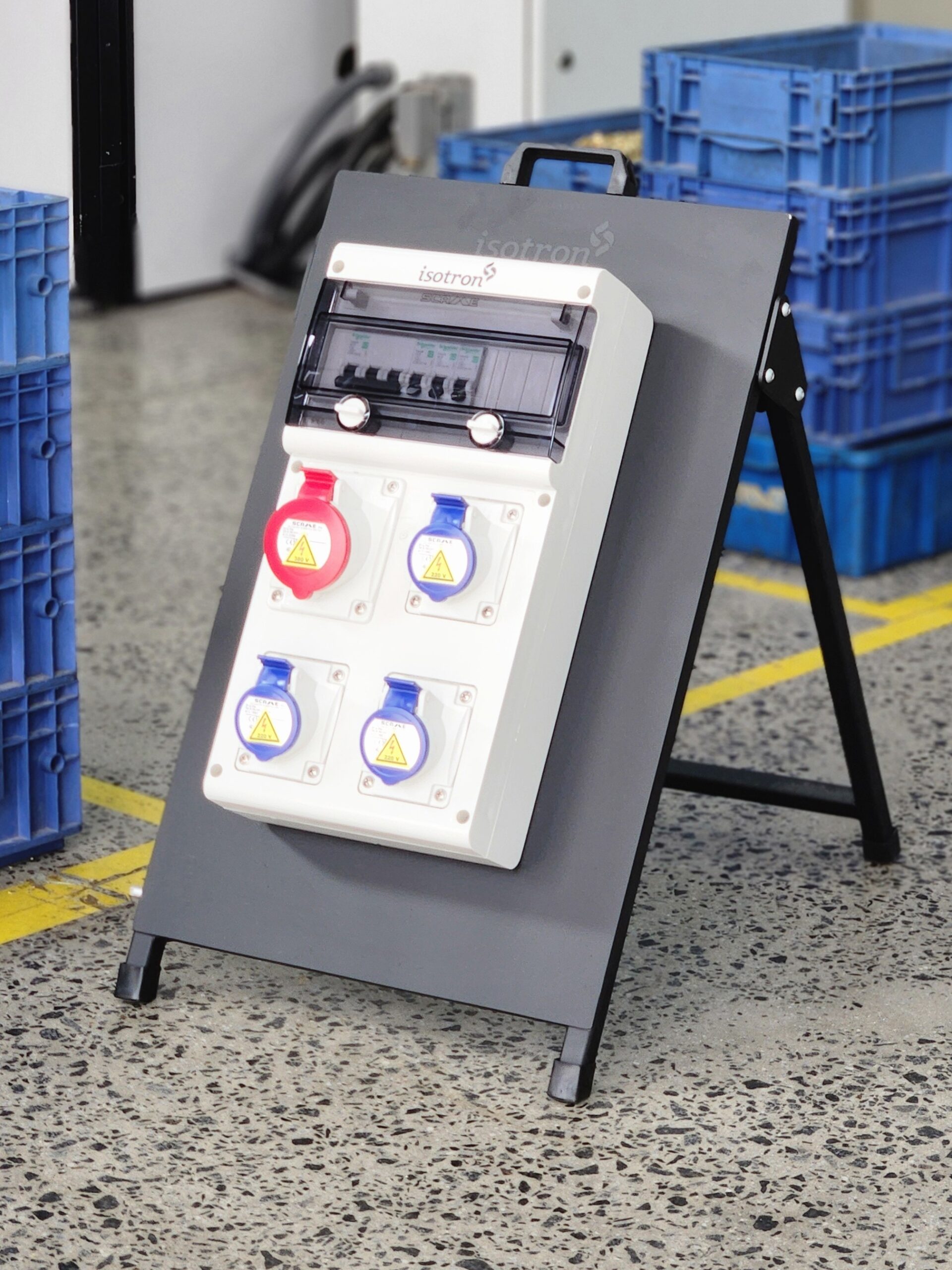 Quadro Robô de Tomadas 4 saídas Isotron - robô de tomadas industrial compacto IP66
